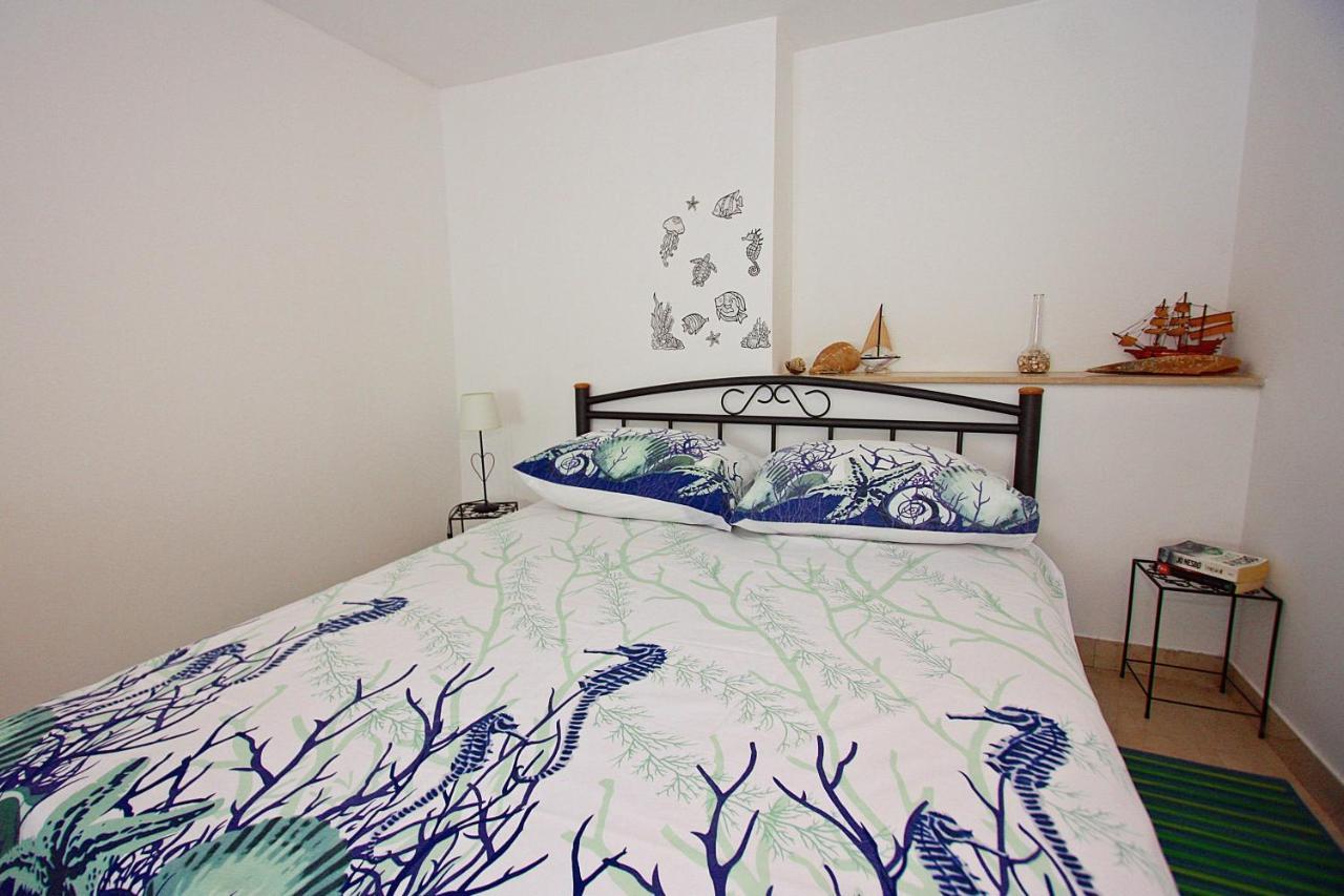 Apartment Zorica Supetar Ngoại thất bức ảnh