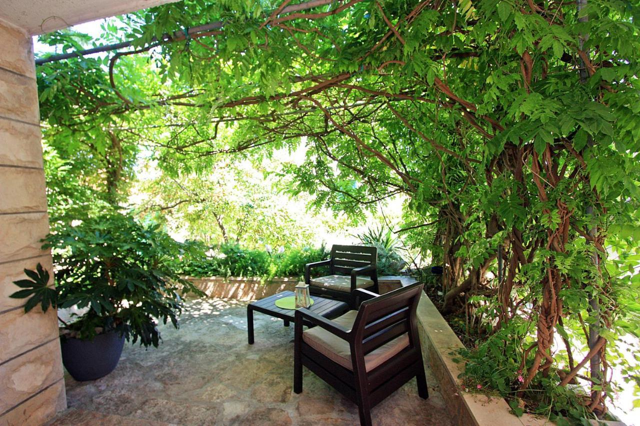 Apartment Zorica Supetar Ngoại thất bức ảnh